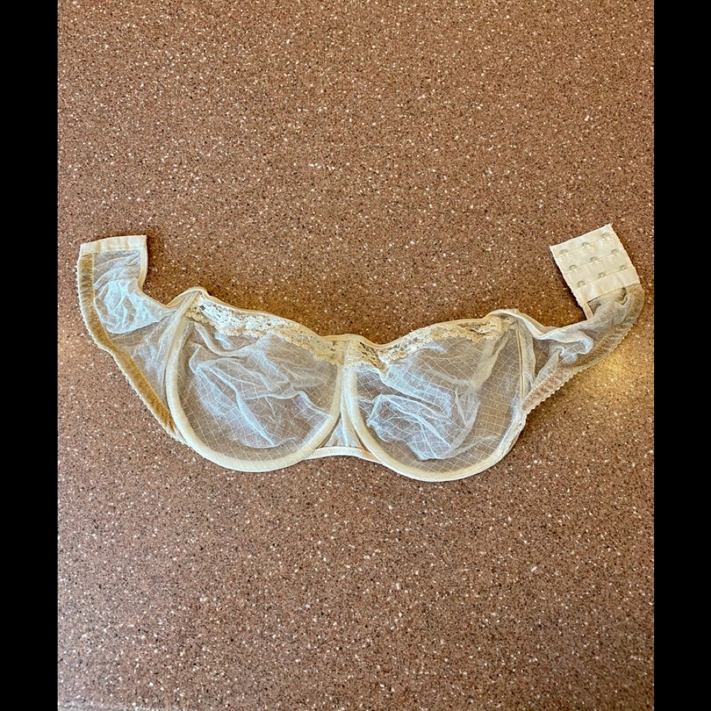 Warner’s Sizzles Strapless U Underwire; Like New